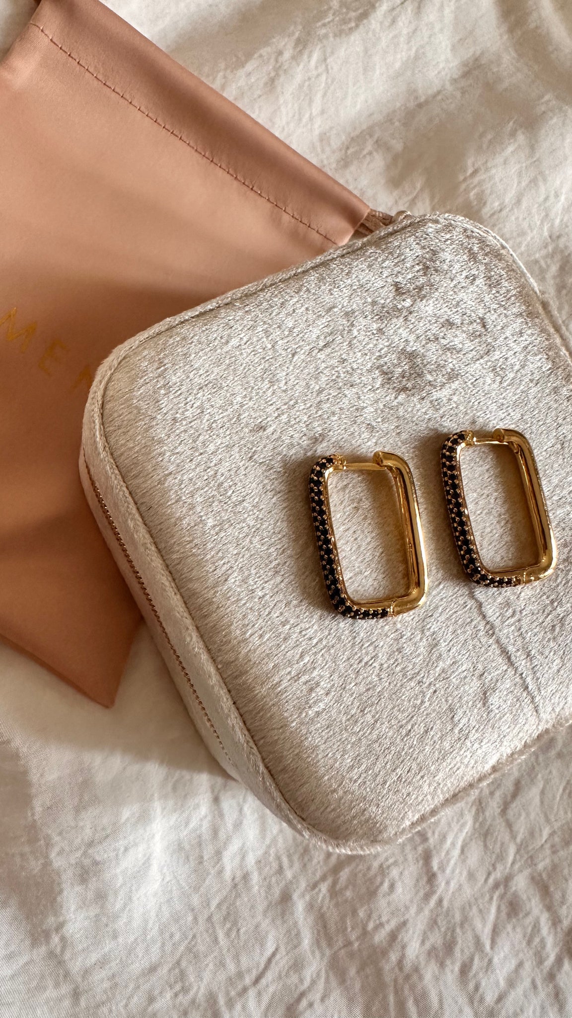 Boucles d’oreilles moyen modèle bleu