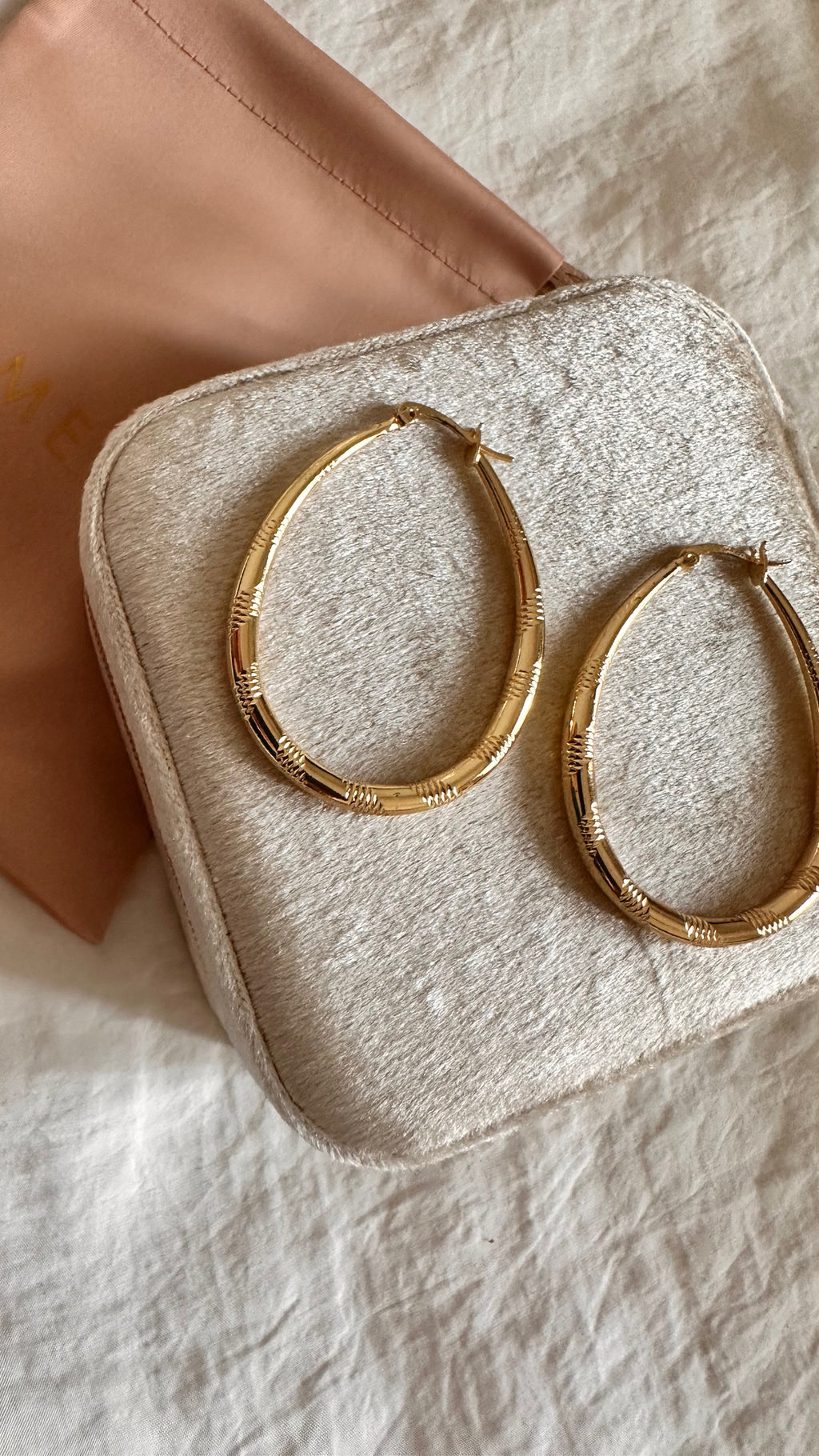 Boucles d’oreilles dorées