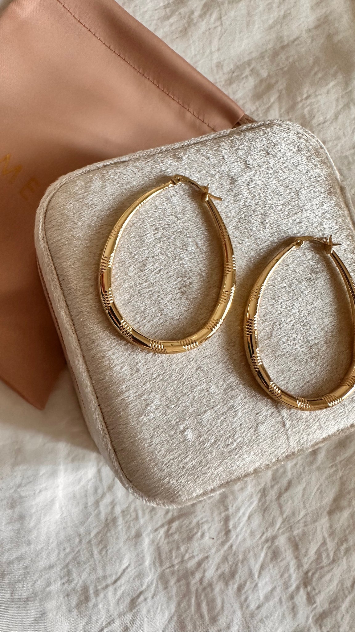 Boucles d’oreilles dorées