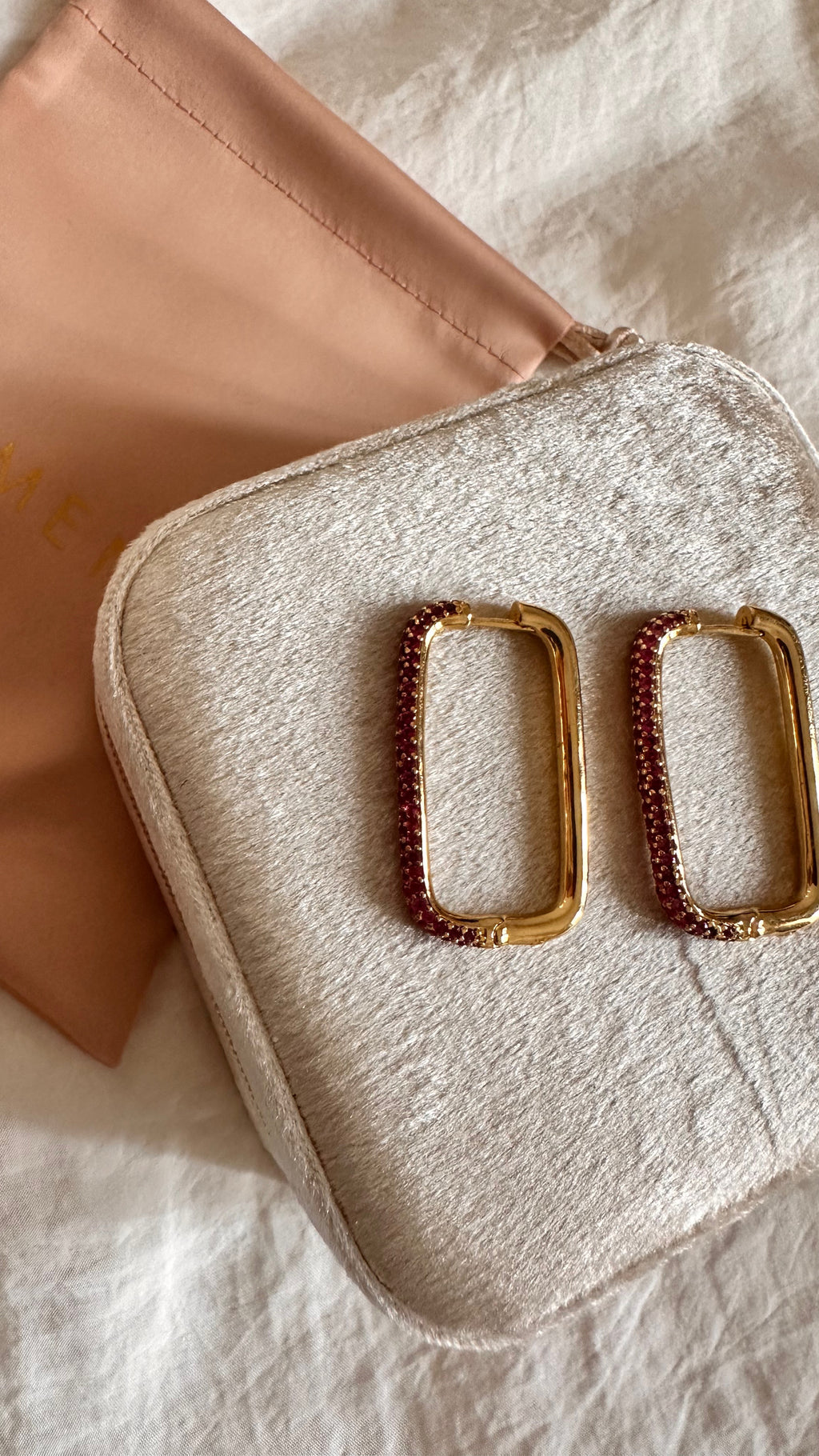 Boucles d’oreilles grand modèle rouge