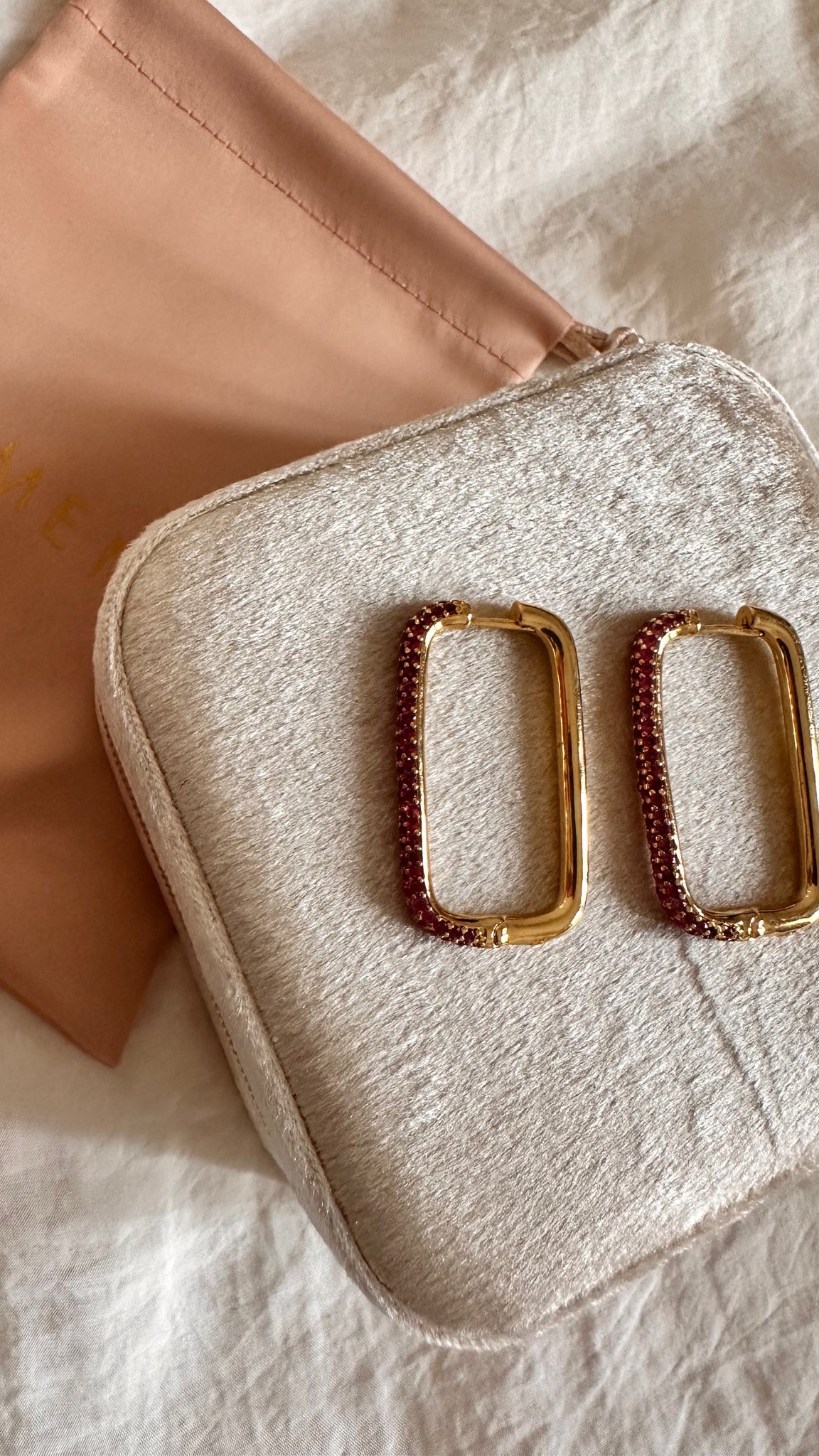 Boucles d’oreilles grand modèle rouge